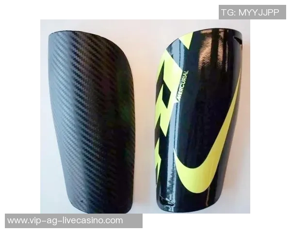 踢足球装备全攻略从鞋子到护腿板助你成为场上明星